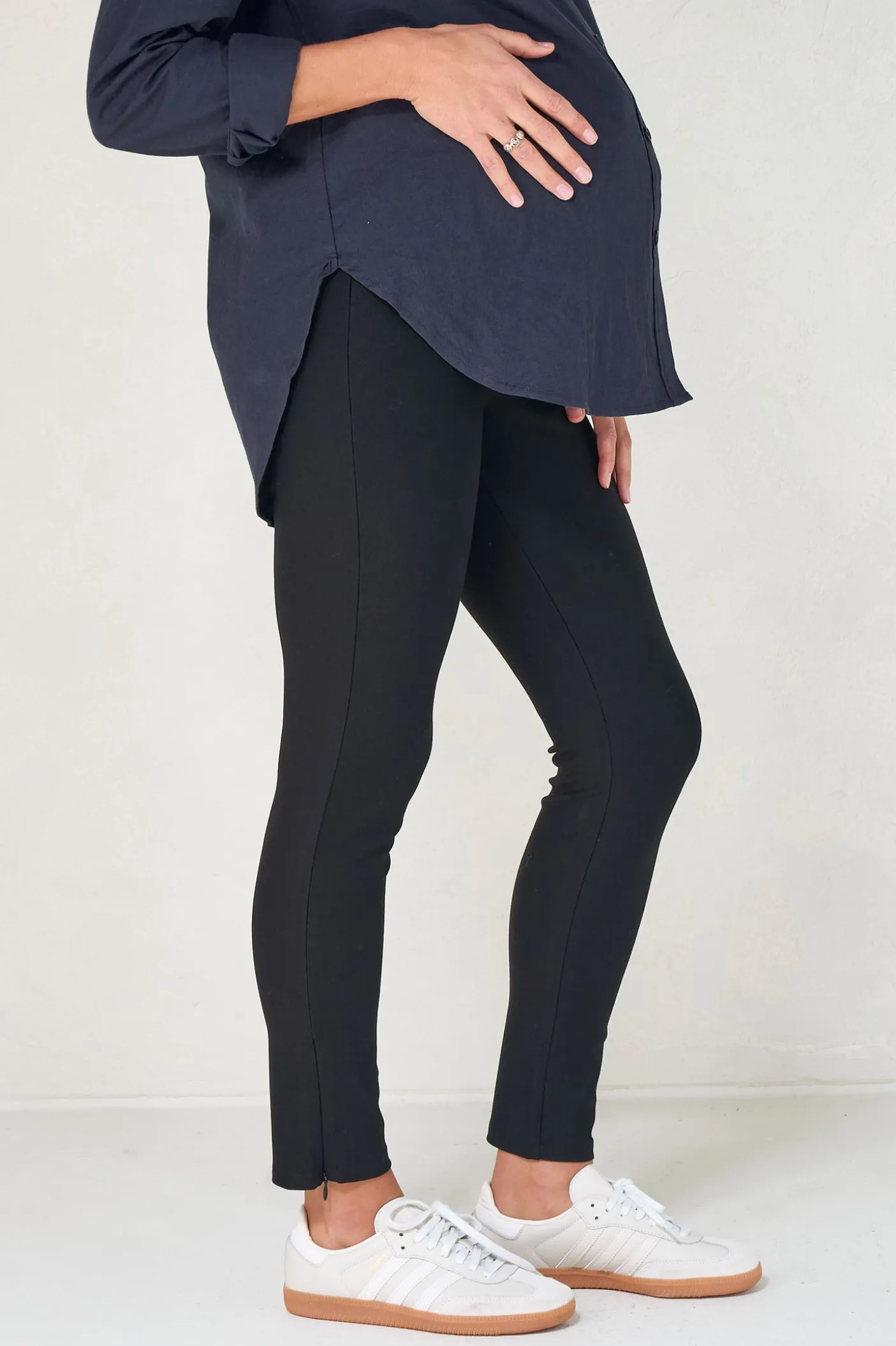 Definitive Zip Hem Pant