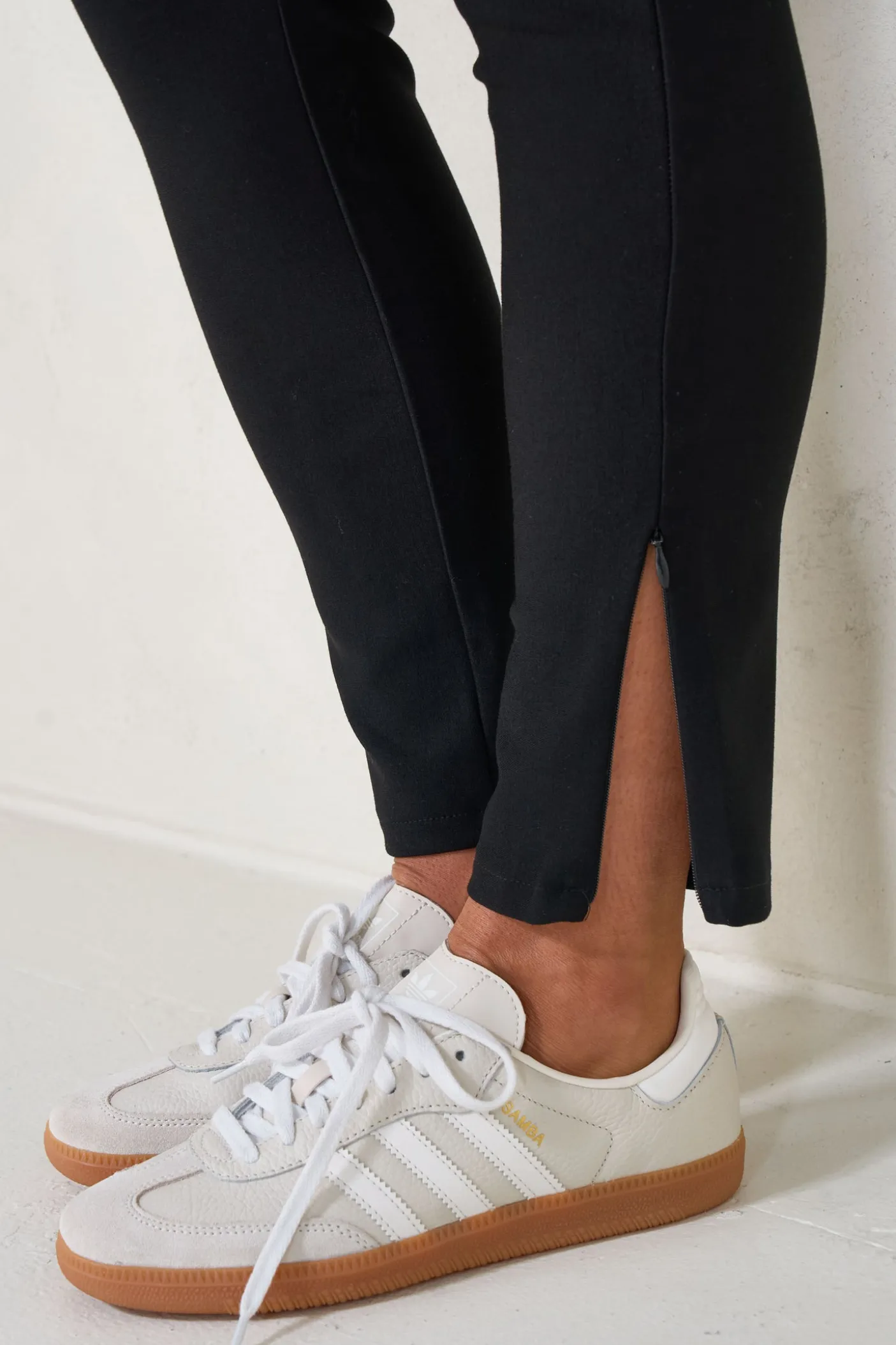 Definitive Zip Hem Pant