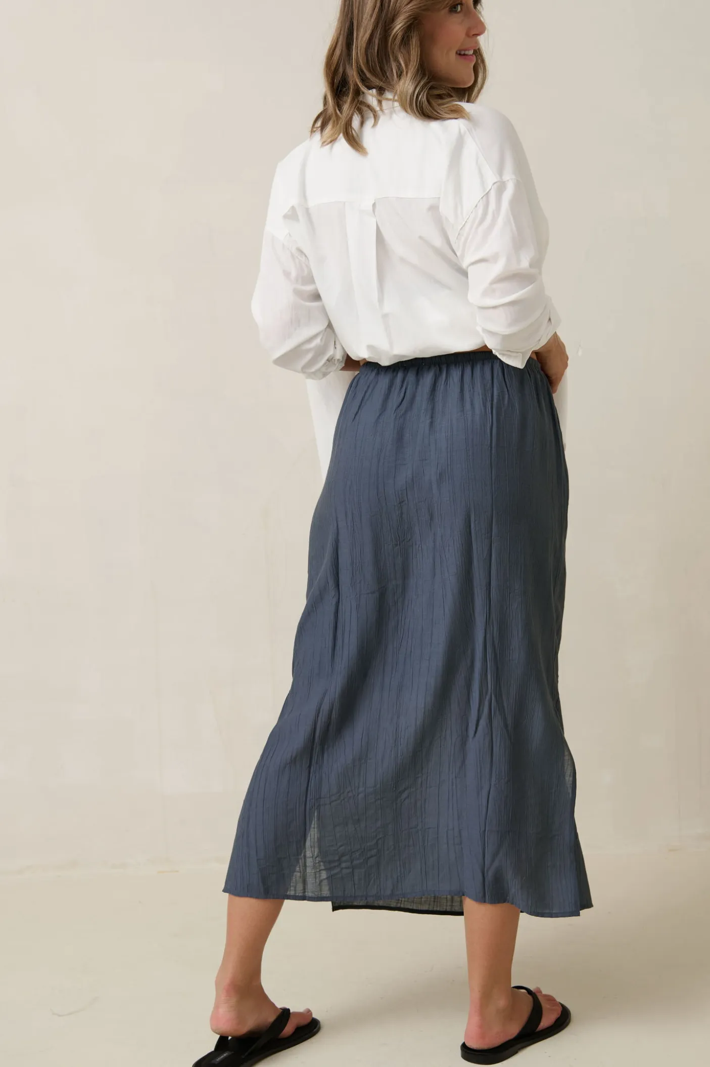Ease Away Crinkle Skirt - Steel Blue