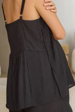 Ease Away Crinkle Top - Black