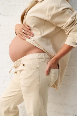 Frequent Wide Leg Jean - Ecru