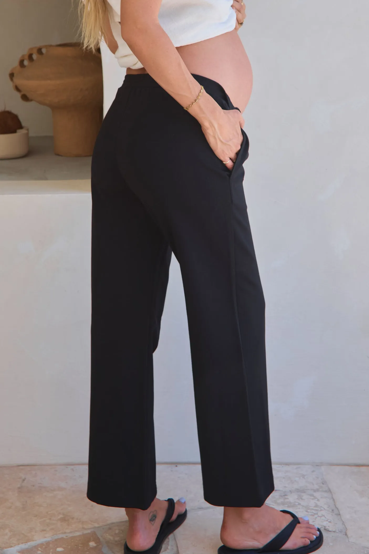High Road Cropped Pant - Black