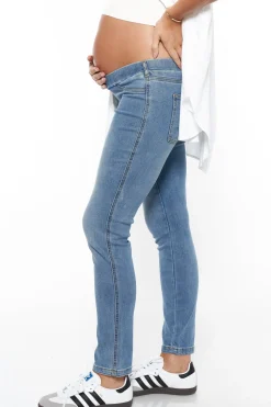 Stretch Out Slim Jean *