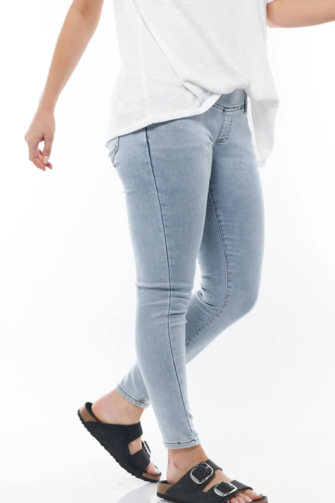 Take A Walk Underbump Skinny Jean*